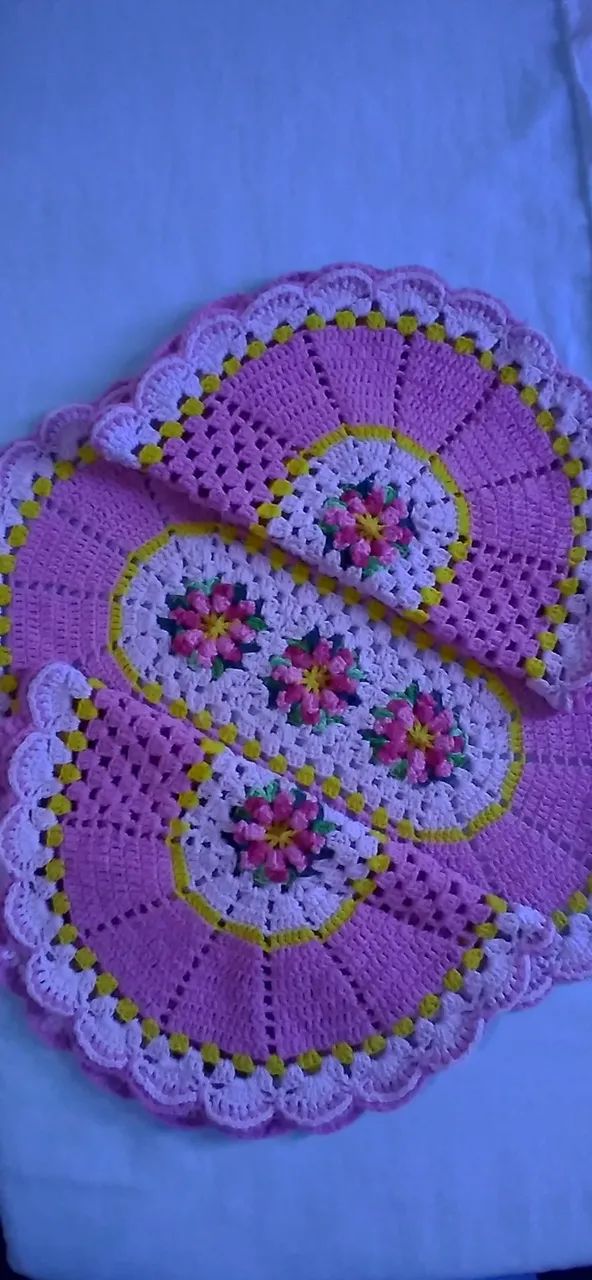 Tapetes de croche 3 peças.