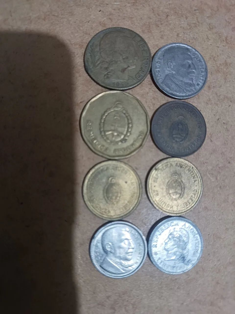 Moedas estrangeiras diversos países - Foto 3