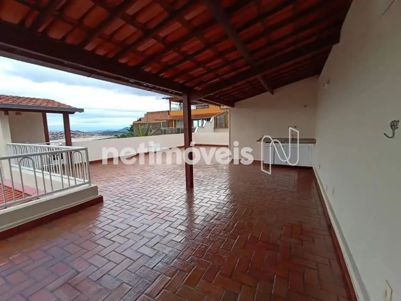 Casa ampla à venda no Paraíso - Foto 3
