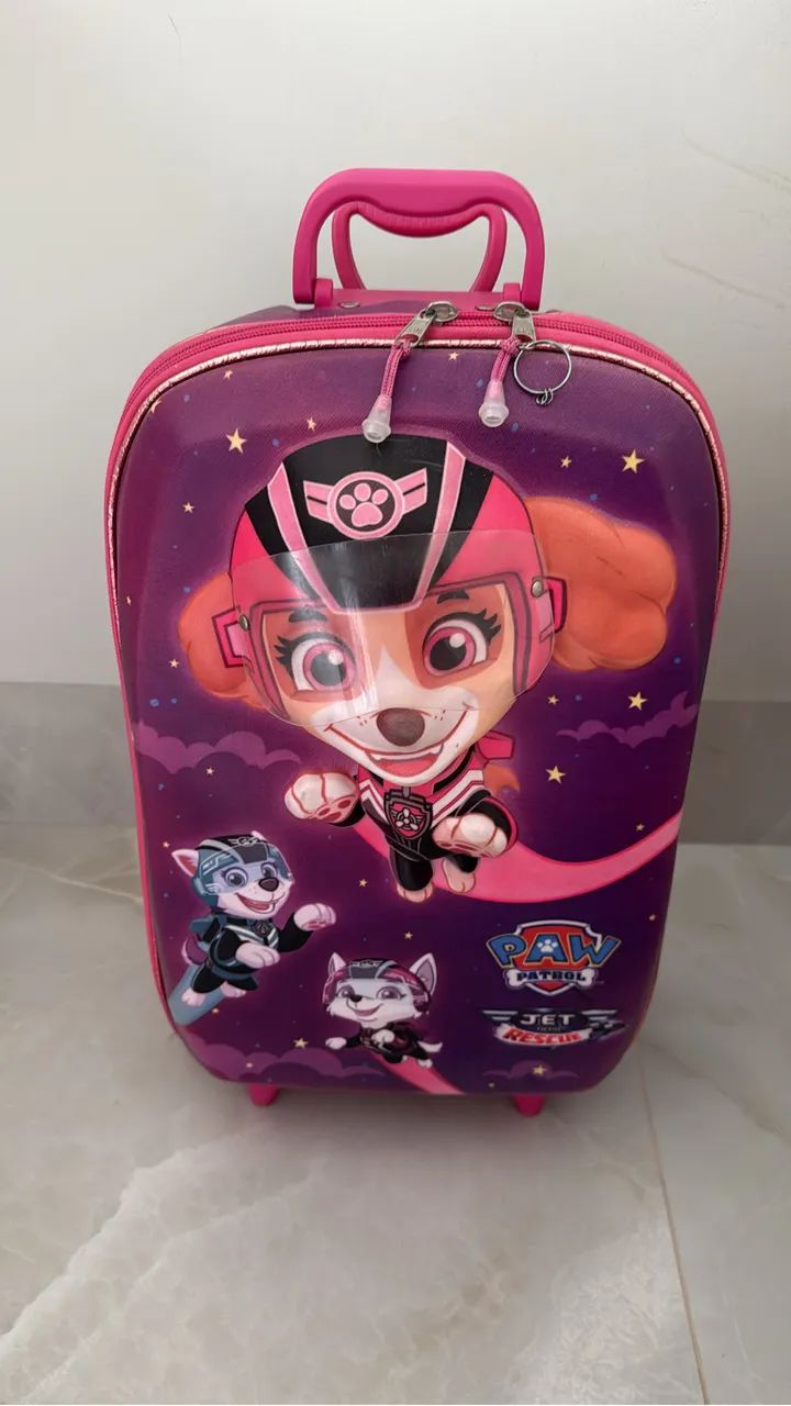 Vende-se mochila mala de rodinha skie