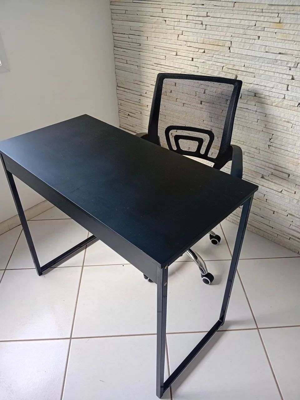 Cadeira e mesa de escritório 