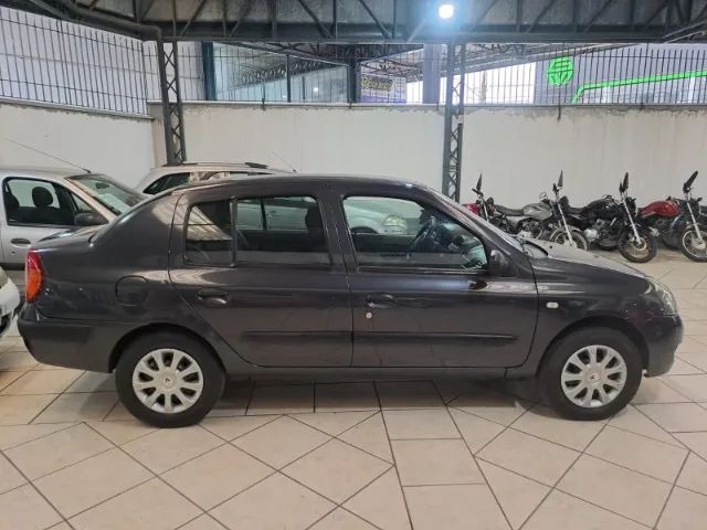 Renault Clio Sedan RN/ Expression 1.6 16V 4P 2004 - Foto 3
