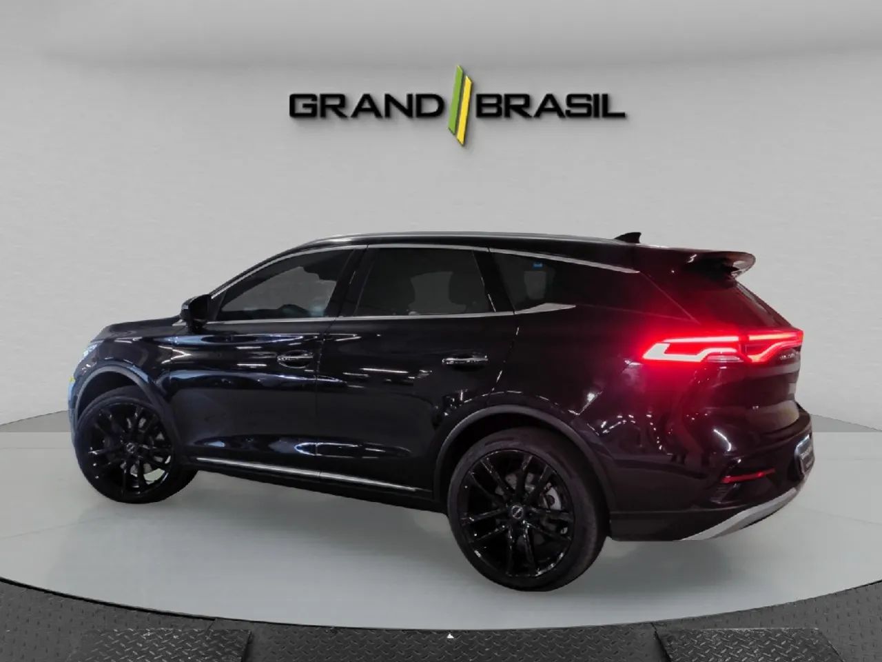 BYD Tan EV 4X4 (elétrico) 2025 - Foto 5