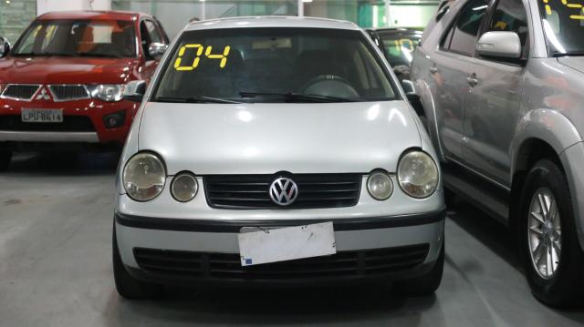 Polo sedan 2004 muito novo com gnv ipva 2019ok