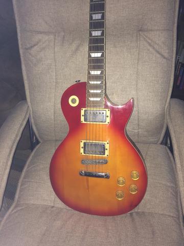 Les Paul e pedaleira - Foto 3