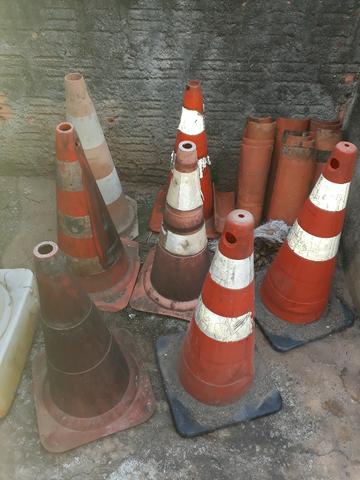 07 Cones De Sinalização