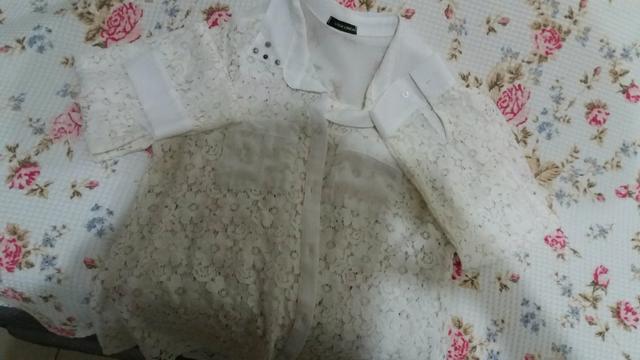 Camisa de renda 30,00