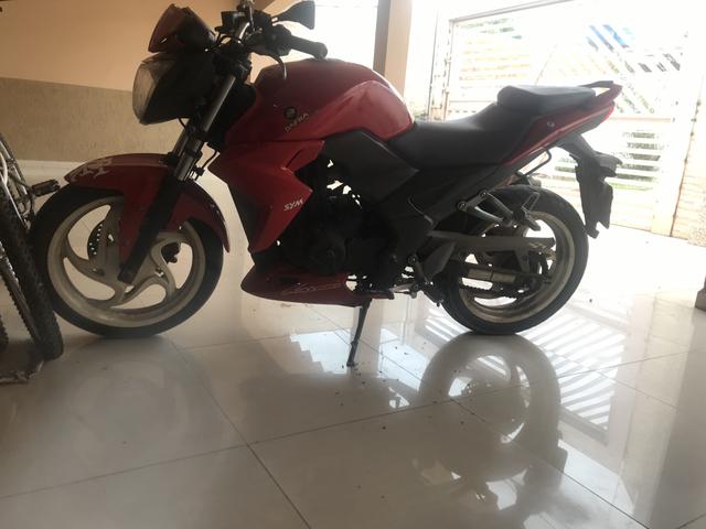 Vendo Moto Next 250 Dafra