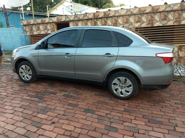 Vendo Gran Siena Attractive 1.4 2014 - Foto 2