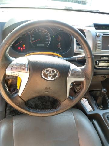 Hilux SRV automática 2014 - Foto 5