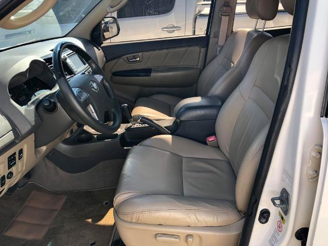 Toyota Hilux Sw4 Srv 3.0 4x4 Automática 7 Lugares - Foto 10