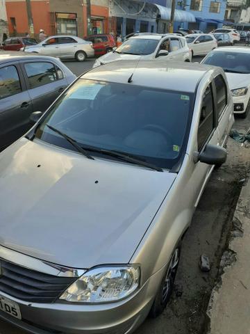 Vende-se Logan Renault 2011 / 2012 - Foto 8
