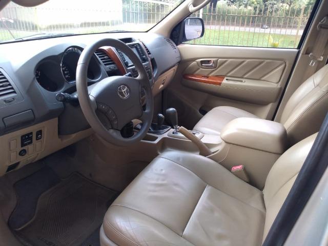 Hilux SW4 Gasolina Aut - Foto 3