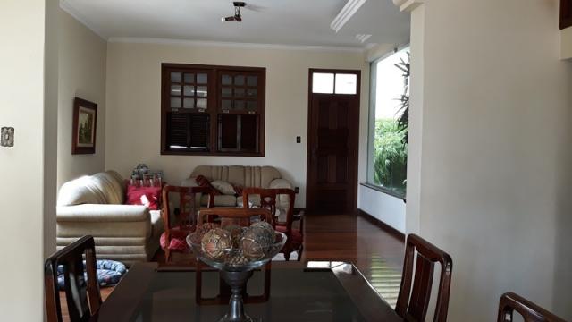 Excelente casa 4 quartos 4 vagas no bairro caiçara - Foto 2