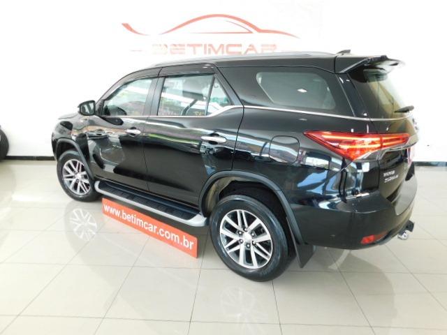Toyota Hilux SW4 SRV 2.8 Diesel - Foto 4
