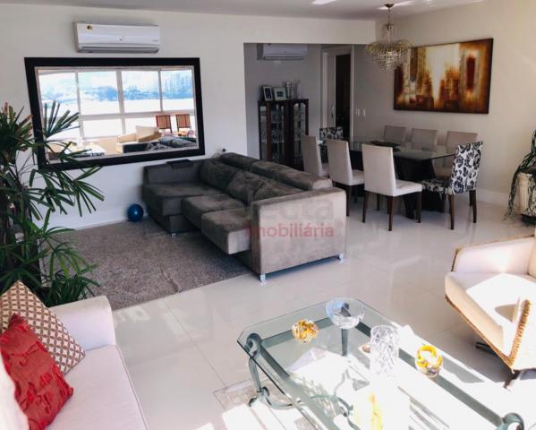 Apartamento de 200 m², lindíssimo, frontal Lagoa, na Av. Epitácio Pessoa, com vista panorâ