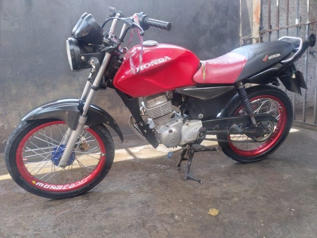 VENDO ESSA MOTO 150 HONDA JOB