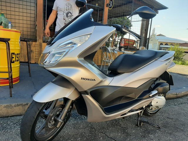 HONDA PCX DLX