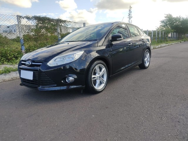 FOCUS SEDAN SE PLUS 2014