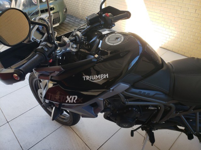 TRIUMPH TIGER 800 2018 COM 18MIL KM