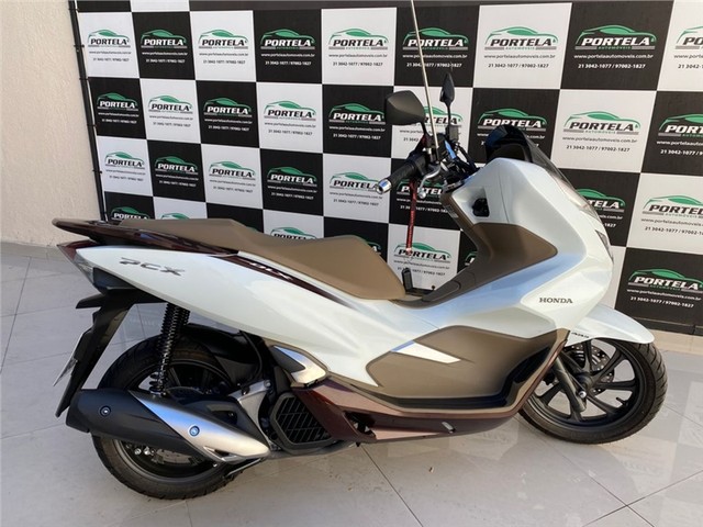 HONDA PCX DLX 2021