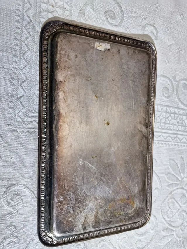 Bsndrija banhado de plata. 