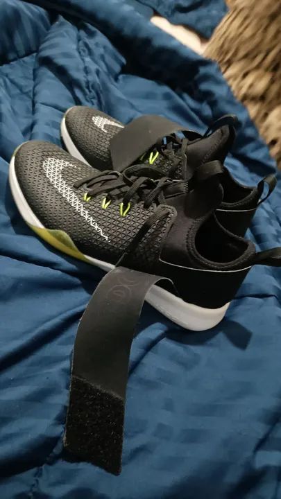 Nike Air Zoom Strong Black