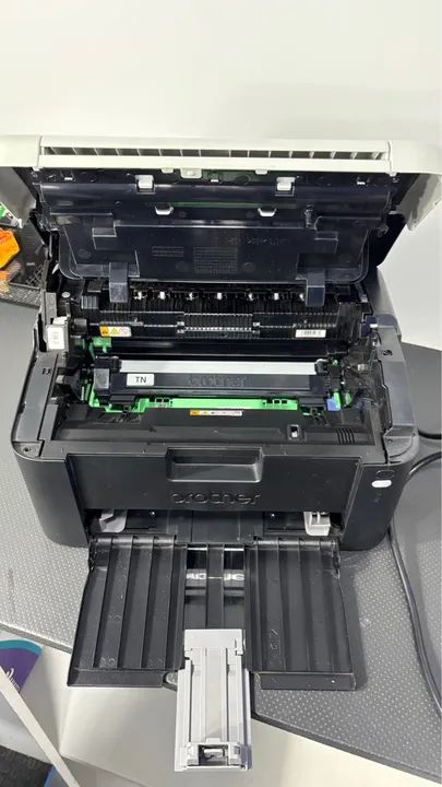 Impressora tonner 1 ano de uso 
