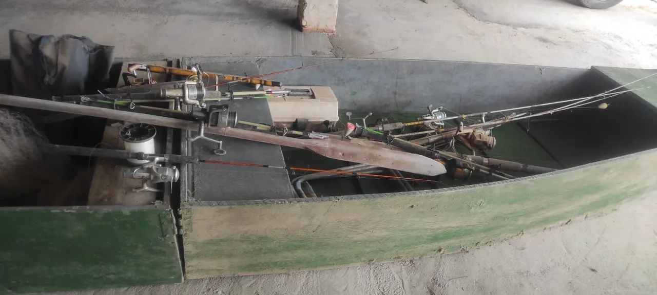 Bote de Pesca Completo com tralha de pesca - Foto 3