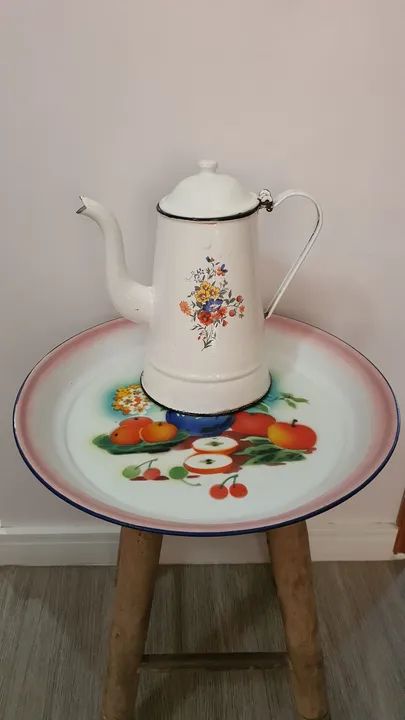 Bule grande e bandeja em ágata 