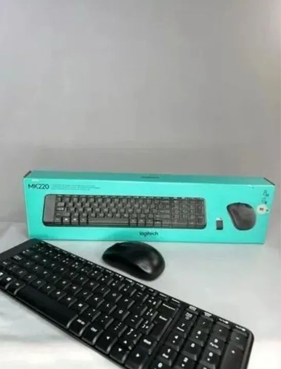 Teclado e Mouse sem fio Logitech MK220 com Design Compacto - Foto 2