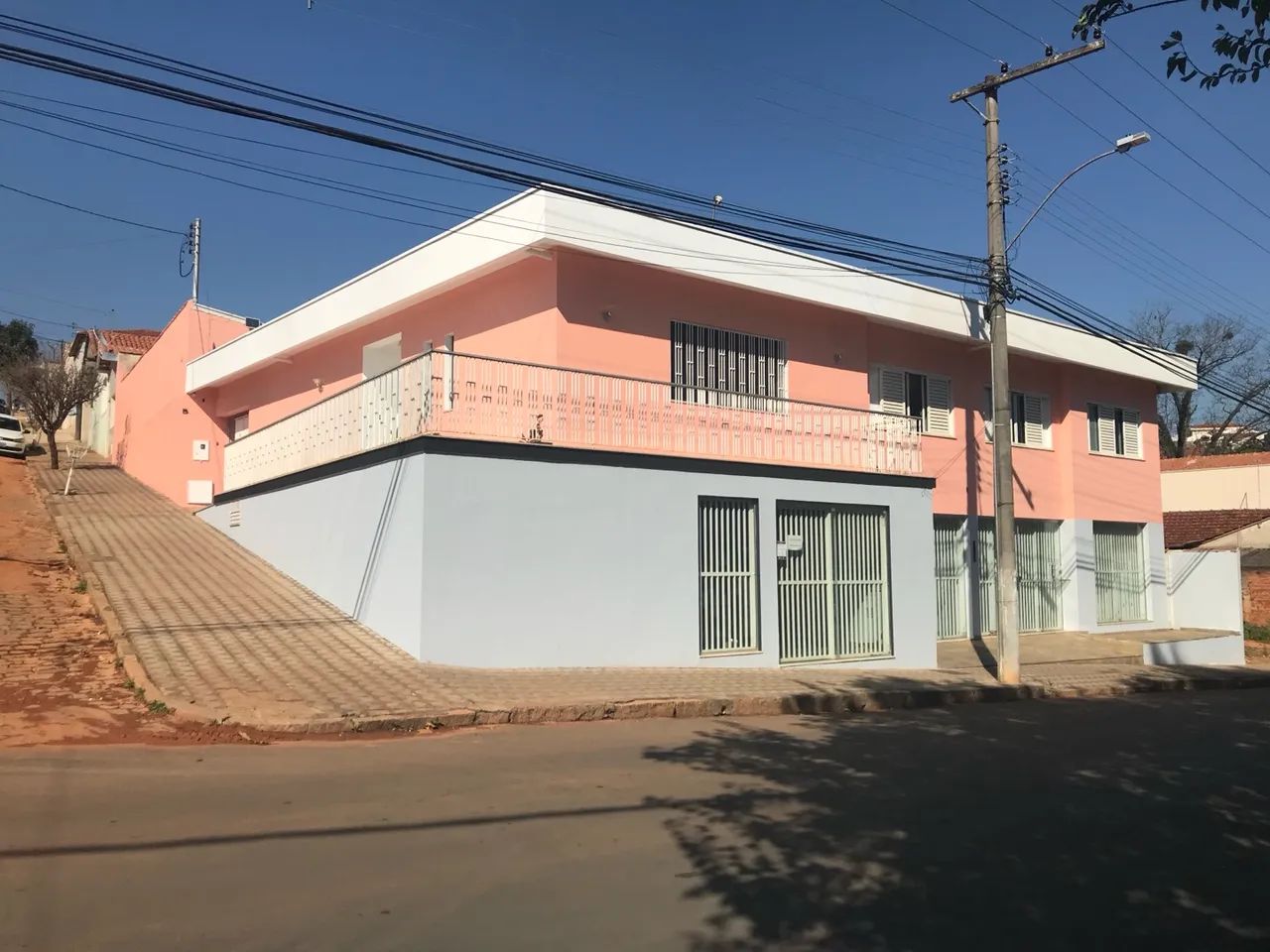 Casa no centro de Jacutinga Mg!