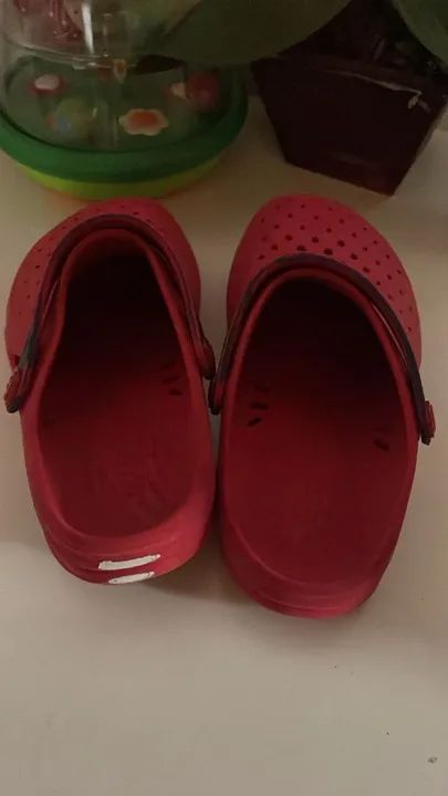 CROCS Polo Vermelhos 32 - Foto 4