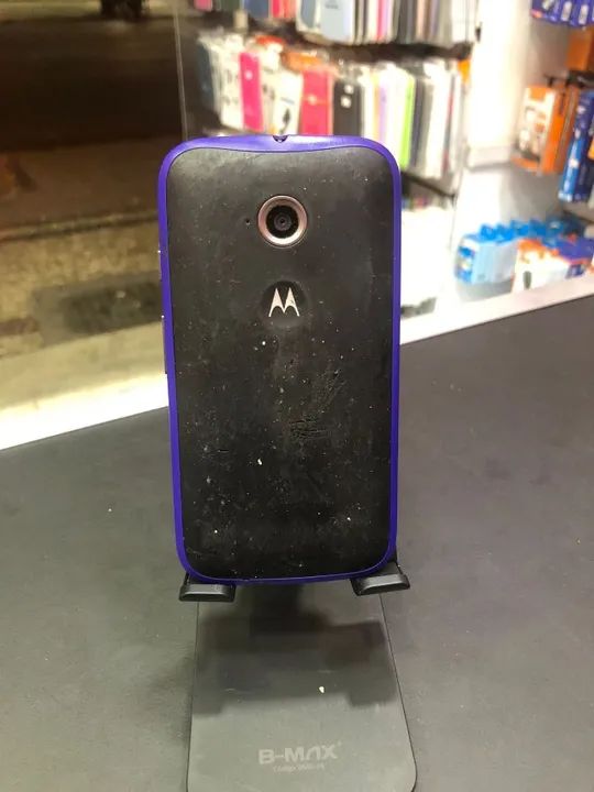 Celular Moto E (2°geração) com 4G Lite Usado 16gb 1ram - Foto 2