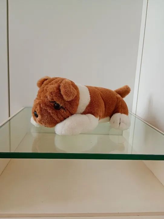 Cachorro de pelúcia 