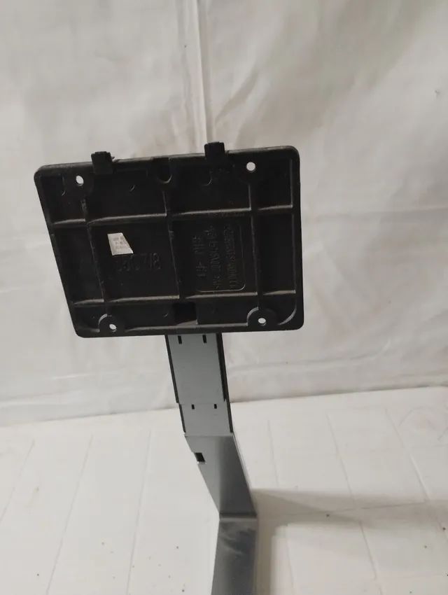 Suporte de mesa para monitores tela grande - Foto 3