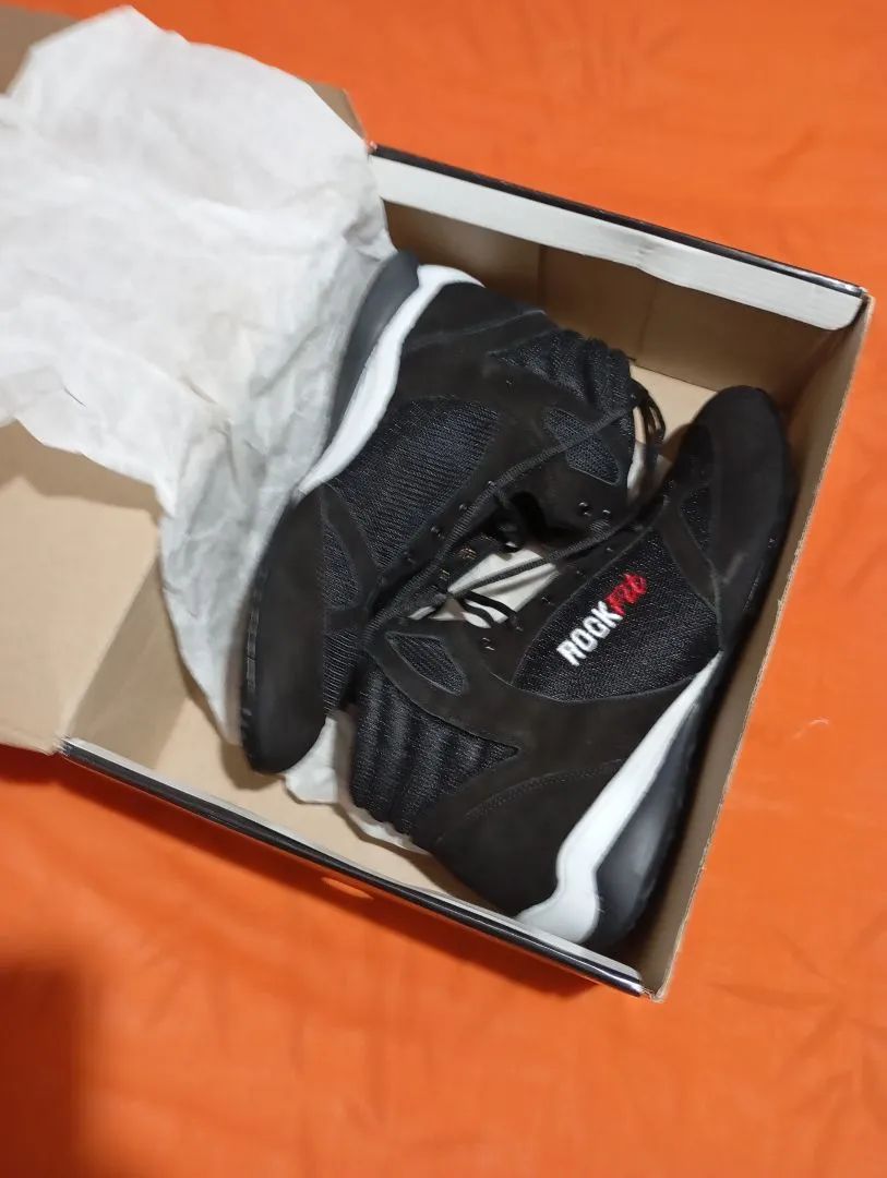 Bota De Treino Rock Fit Press Em Couro Preto - Foto 6