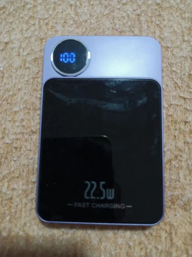 Fones e carregador  - Foto 2