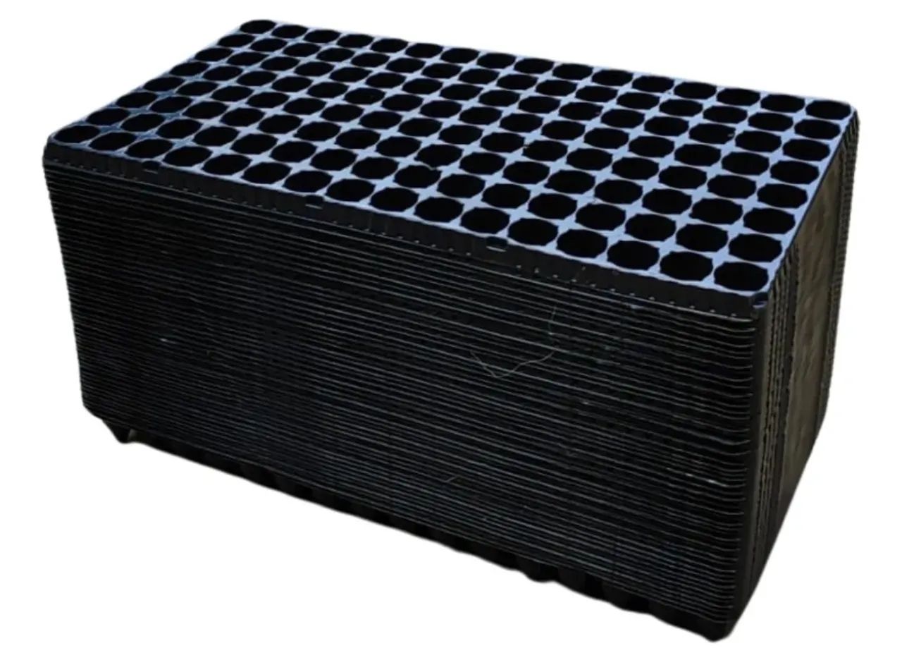 VENDO: Bandeja Para Produção De Mudas 128 Células - 20 Unidades - Foto 5