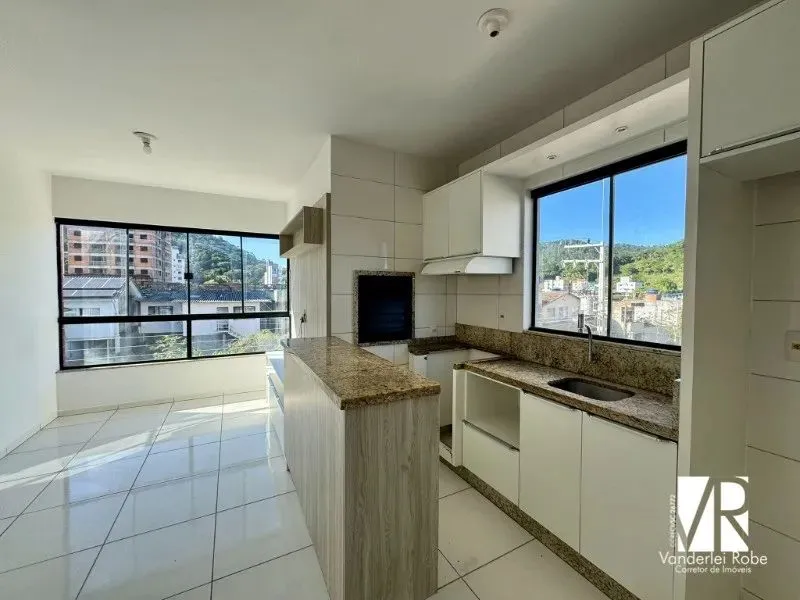 Oportunidade Única! More em Camboriú, Pertinho de Balneário!