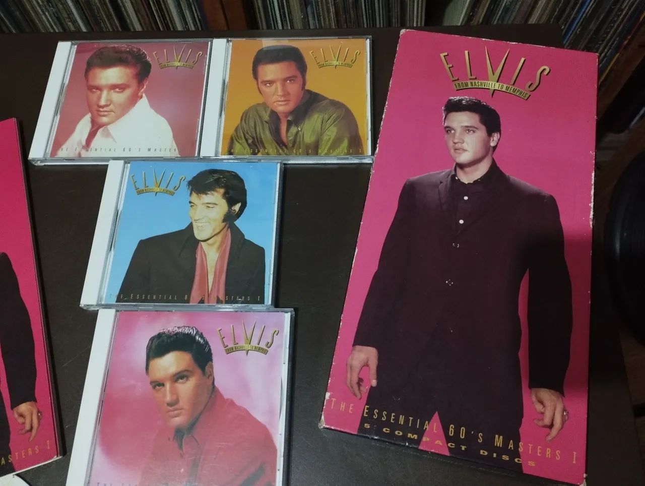 Coleção de CDs Elvis Presley - The Essential 60's Masters 5 cds  - Foto 2