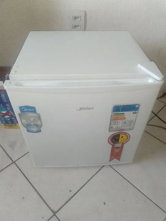 Geladeira Midea 45 Litros 127 V - Foto 2