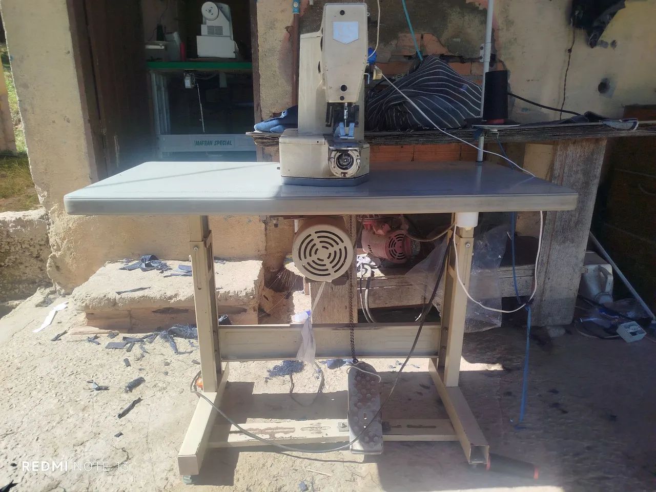 Vendo Máquina de costura Travete - Foto 3