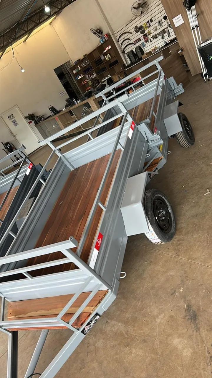 REBOQUE NOVO c/ PNEUS NOVOS - R$ 3.700 à vista ? ? 61- *  2,00 x 1,20 com cestin - Foto 2