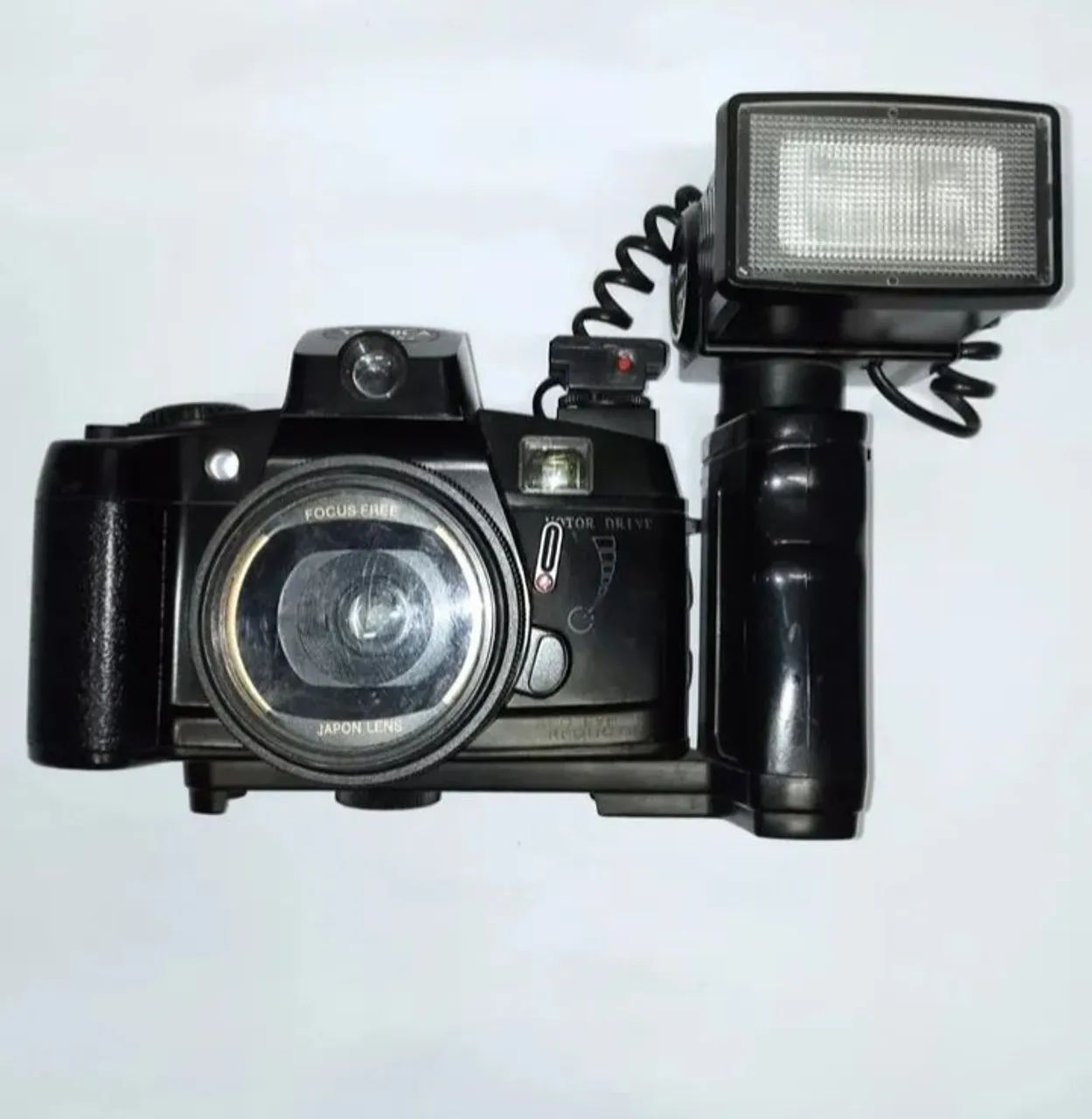 Câmera Yashica Trip-35A Vintage c/ Flash - Foto 4