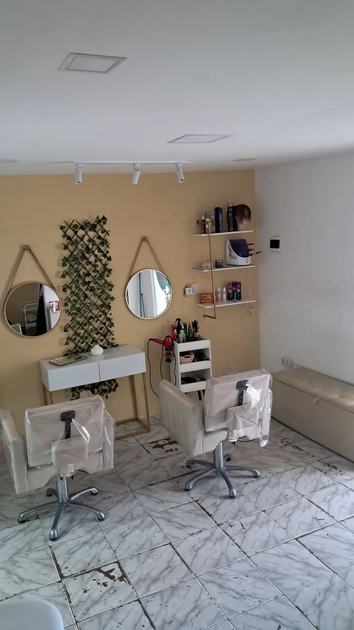 ALUGO Salão de Beleza Completo -
