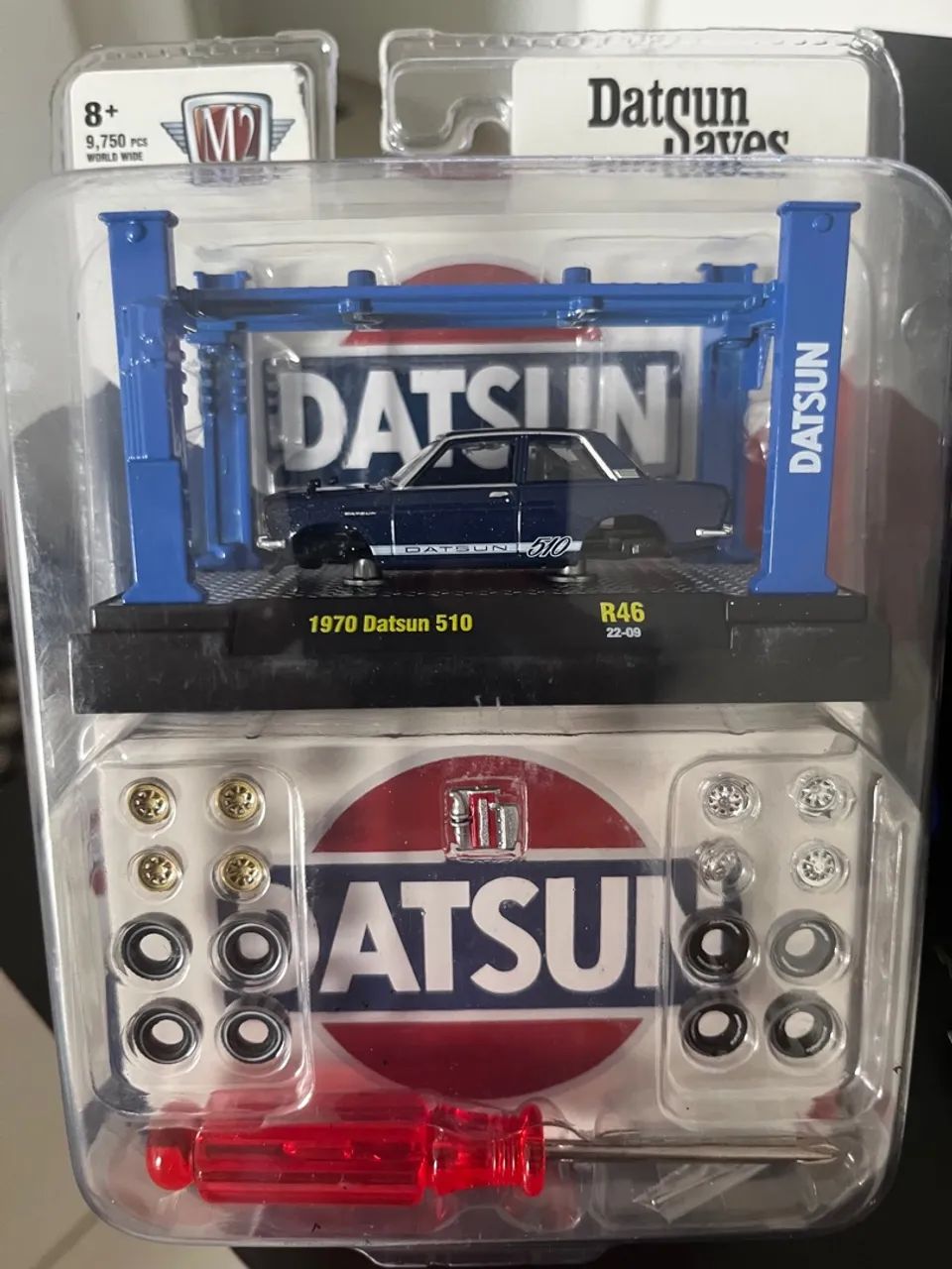 Miniatura 1:64 - M2 - Datsun - hotwheels 