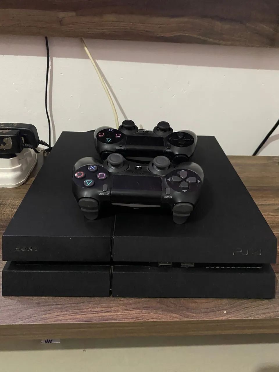 PlayStation 4 with 2 Controllers64717108314626120