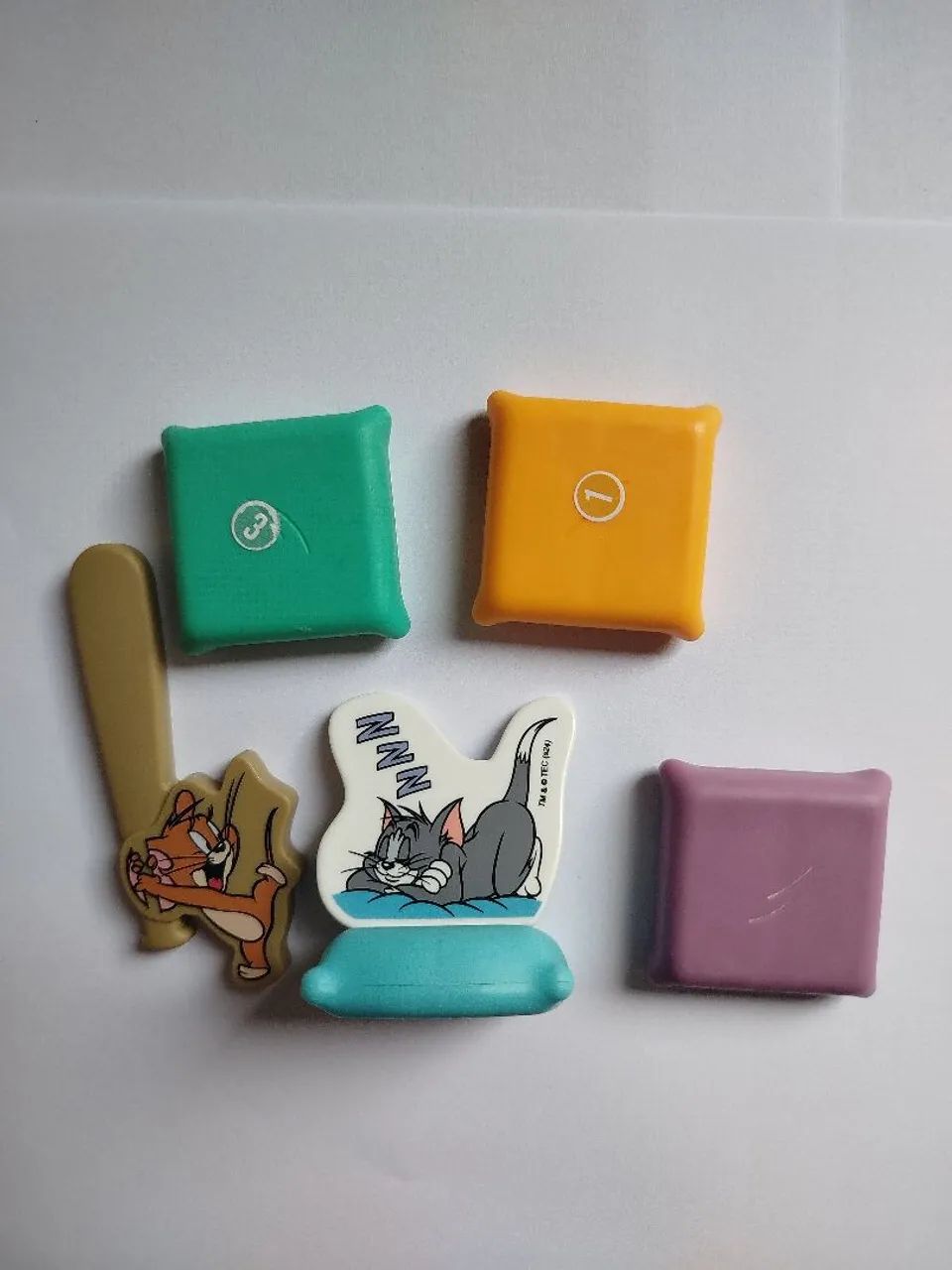 Lote bonecos do tom e Jerry  - Foto 2