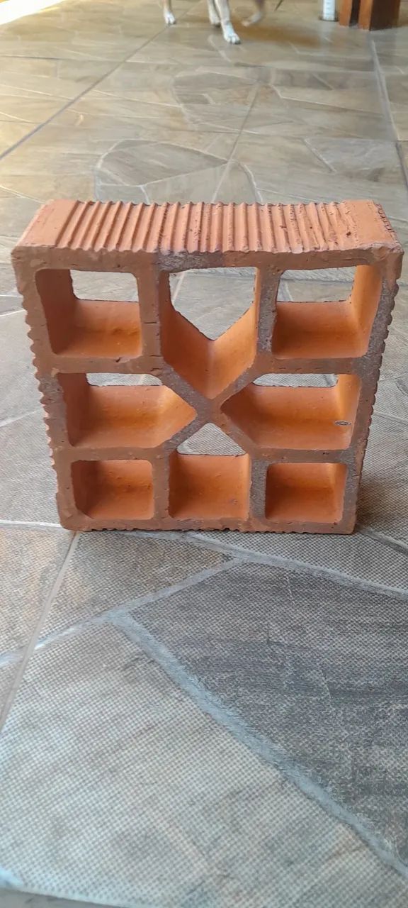 Cobogó Cerâmico Bruto 8 Furos 18x7x18cm <br><br> - Foto 4